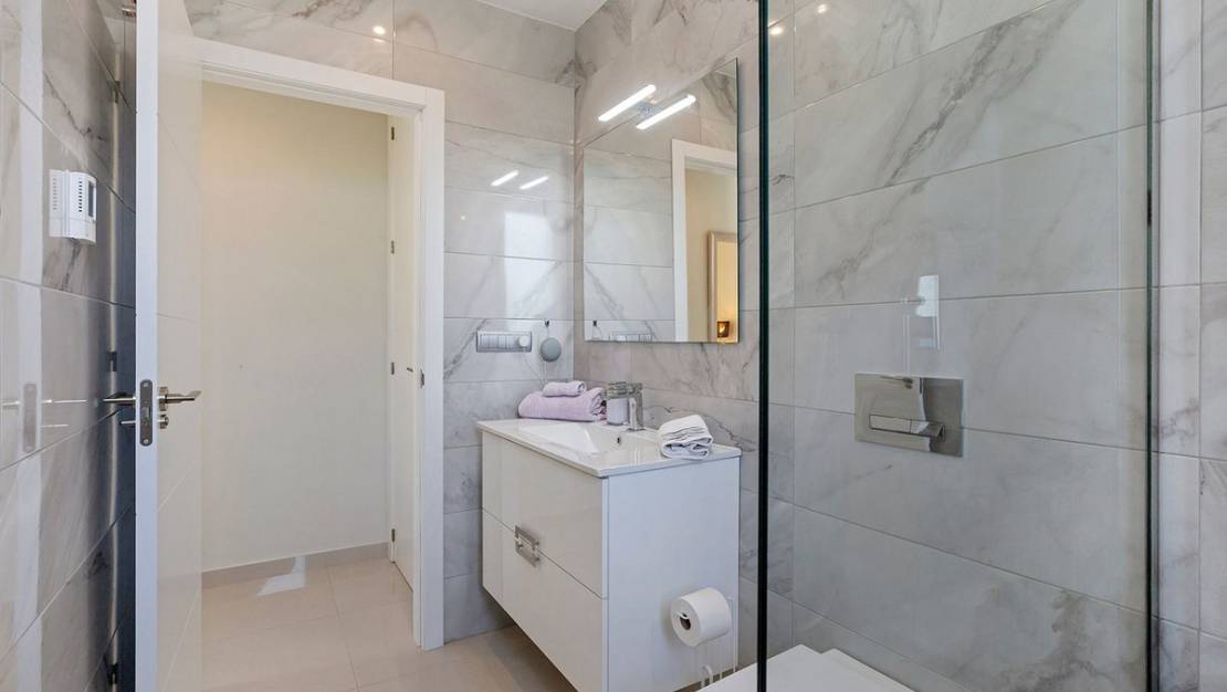 Sale - Villa - Torrevieja - El chaparral