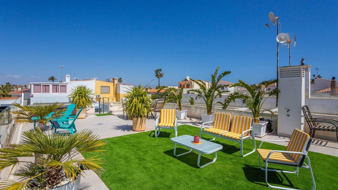 Sale - Villa - Torrevieja - El chaparral