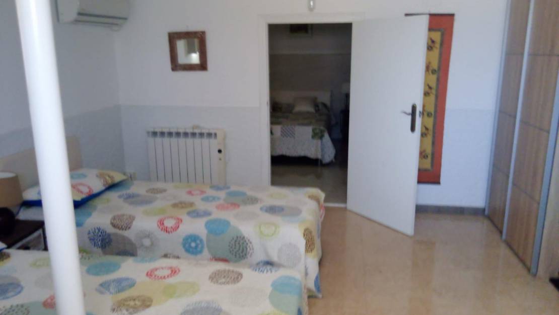 Sale - Villa - Torrevieja - Eliseos playa