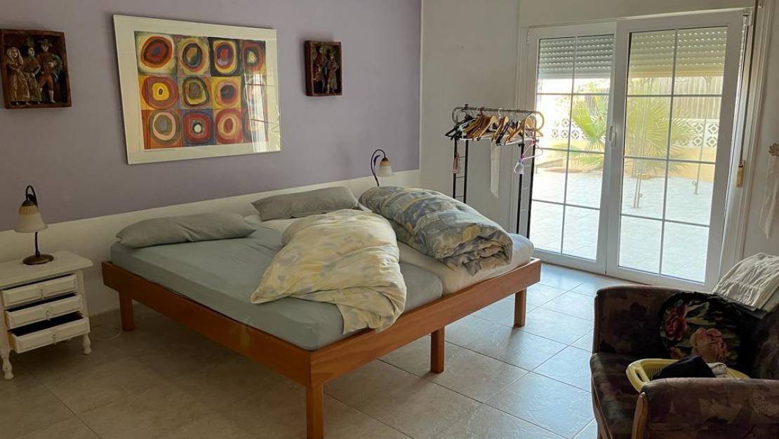 Sale - Villa - Torrevieja - Eliseos playa