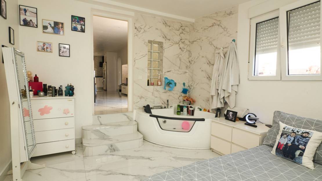 Sale - Villa - Torrevieja - Jardin del Mar