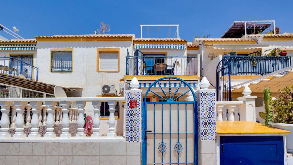 Sale - Villa - Torrevieja - Jardin del Mar