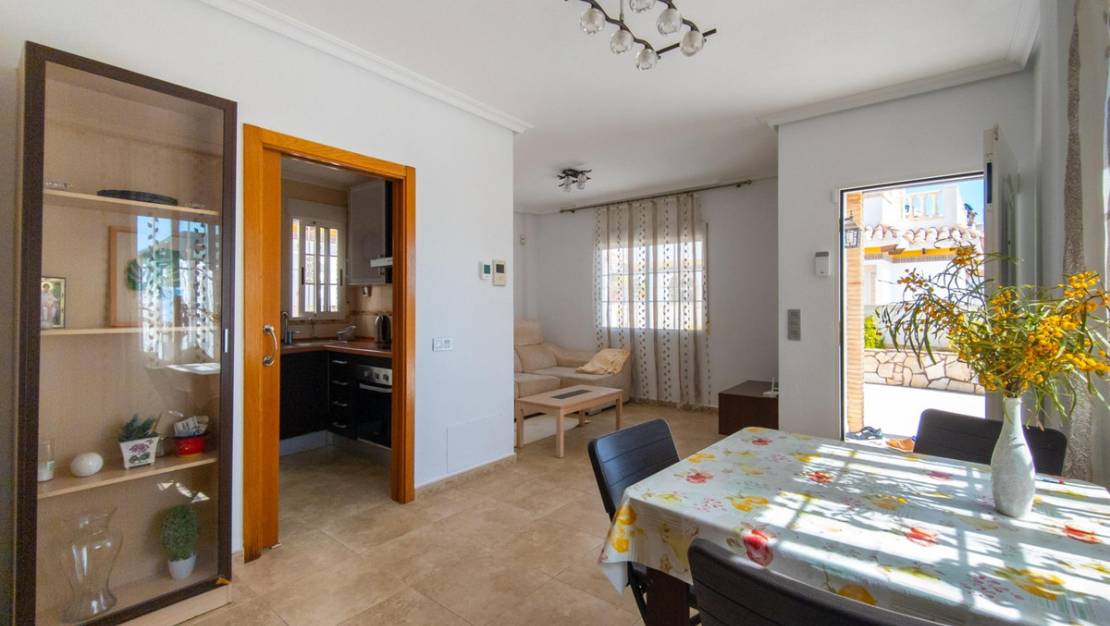 Sale - Villa - Torrevieja - La Mata