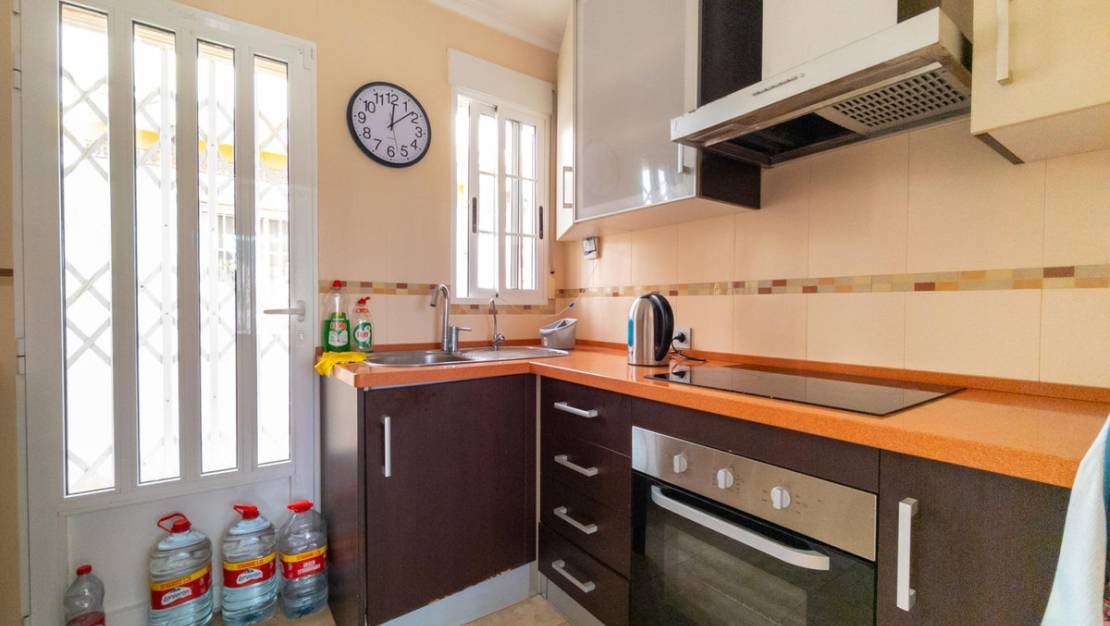 Sale - Villa - Torrevieja - La Mata