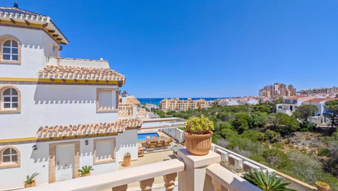 Sale - Villa - Torrevieja - La Mata