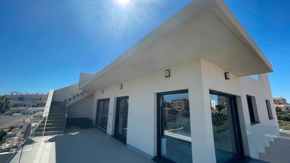 Sale - Villa - Torrevieja - La Mata