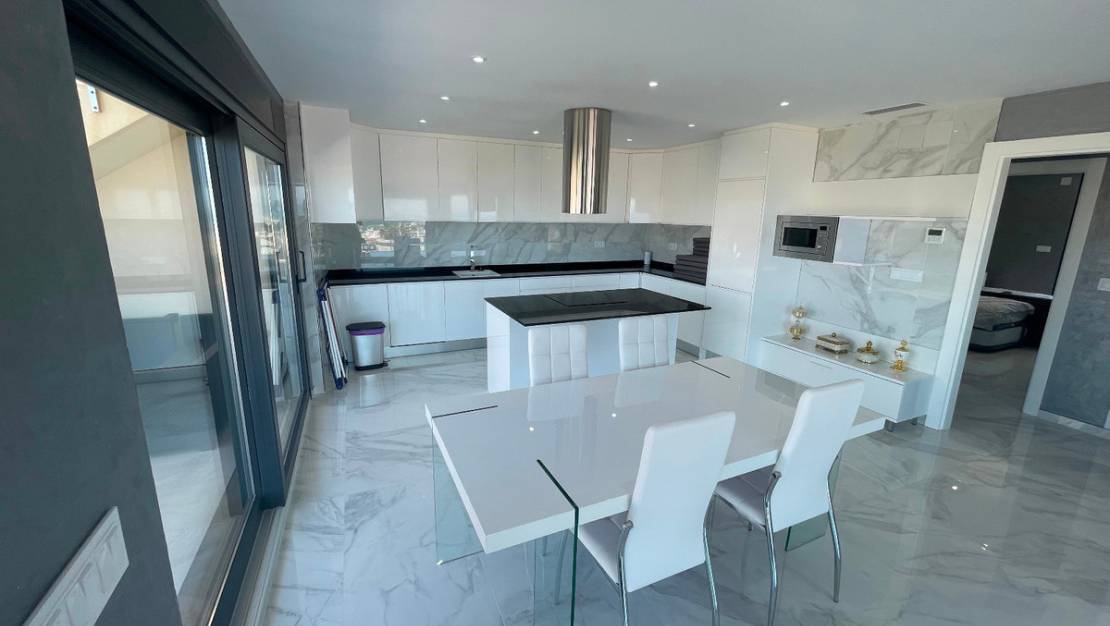 Sale - Villa - Torrevieja - La Mata