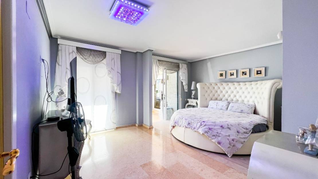 Sale - Villa - Torrevieja - La Mata