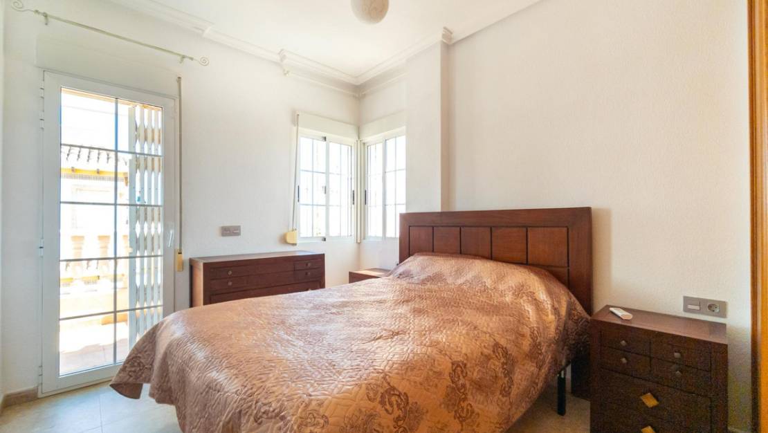 Sale - Villa - Torrevieja - La Mata