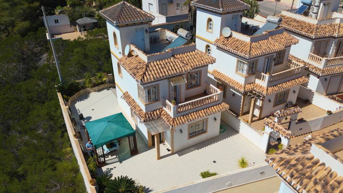 Sale - Villa - Torrevieja - La Mata