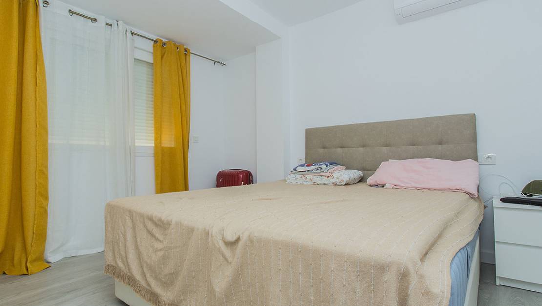 Sale - Villa - Torrevieja - La Mata