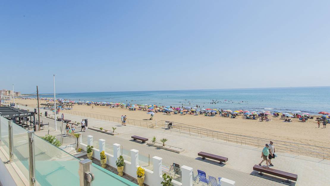 Sale - Villa - Torrevieja - La Mata