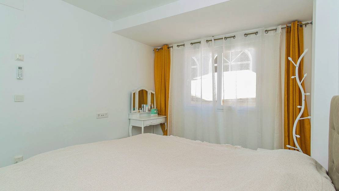 Sale - Villa - Torrevieja - La Mata