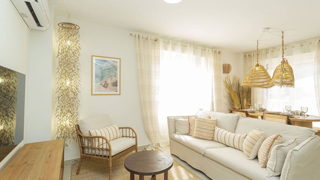 Sale - Villa - Torrevieja - La Mata