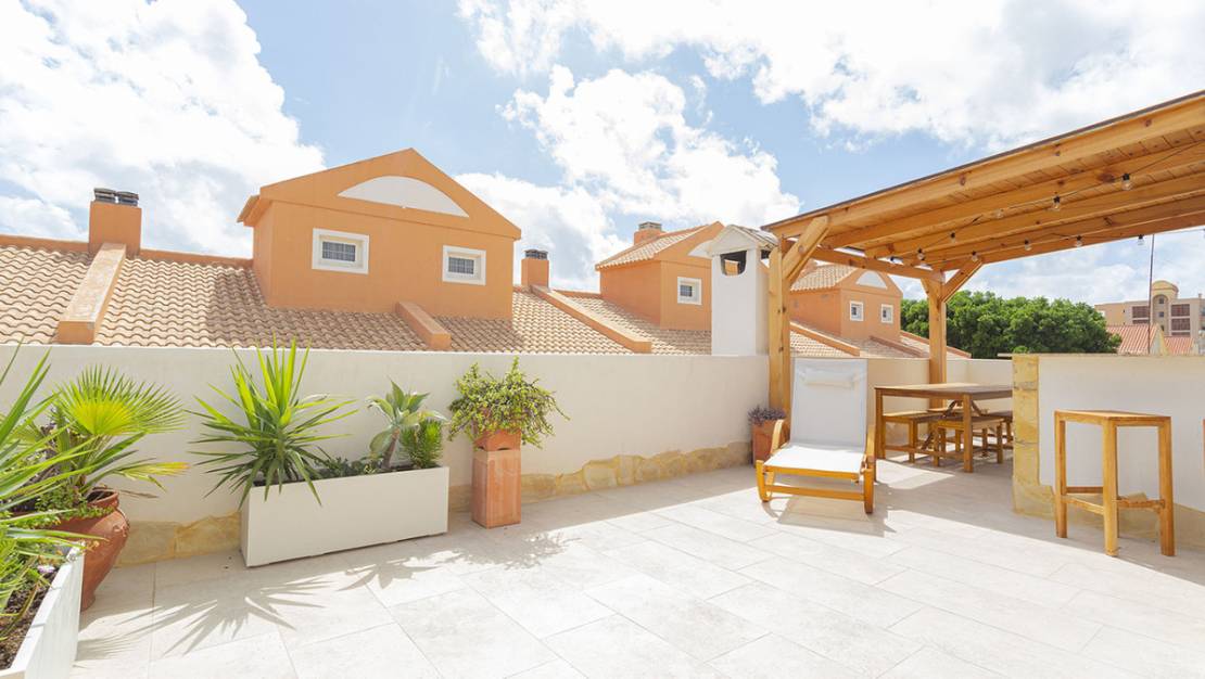 Sale - Villa - Torrevieja - La Mata