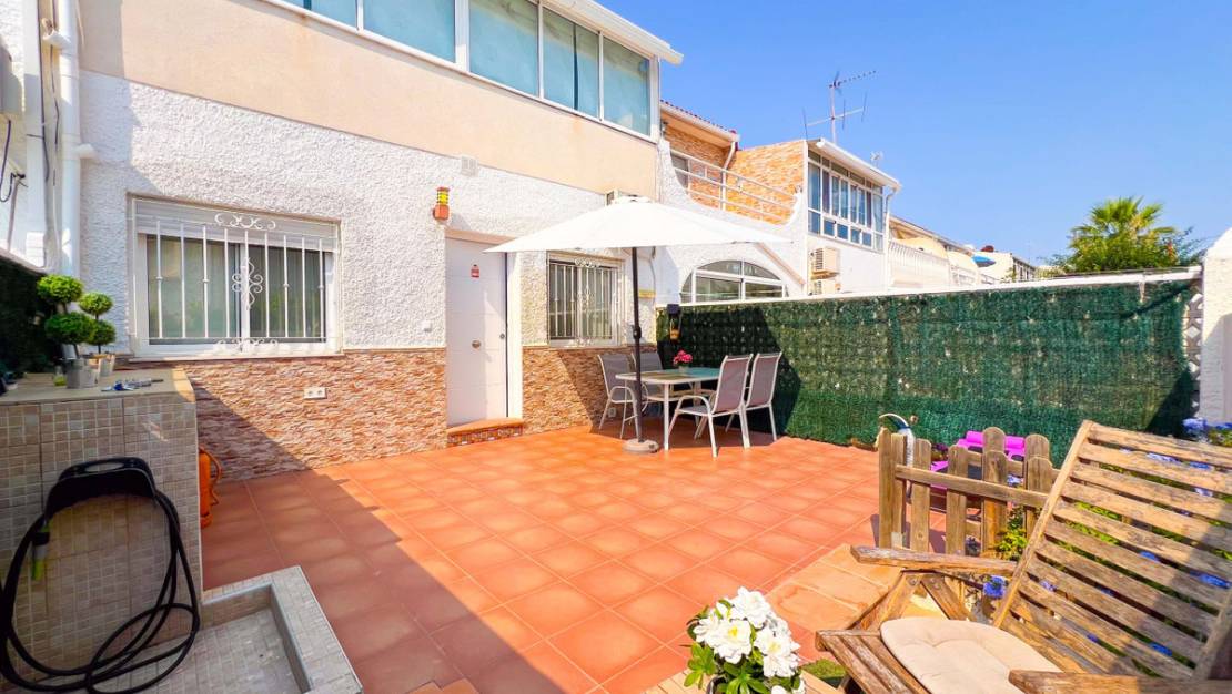Sale - Villa - Torrevieja - La Mata