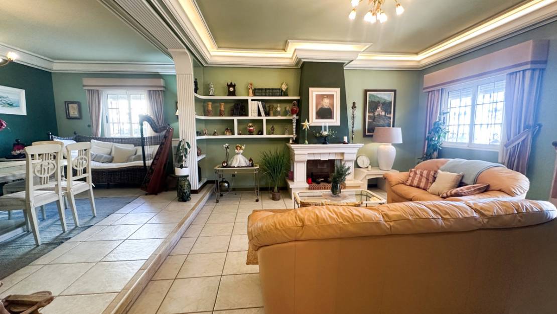 Sale - Villa - Torrevieja - La Mata