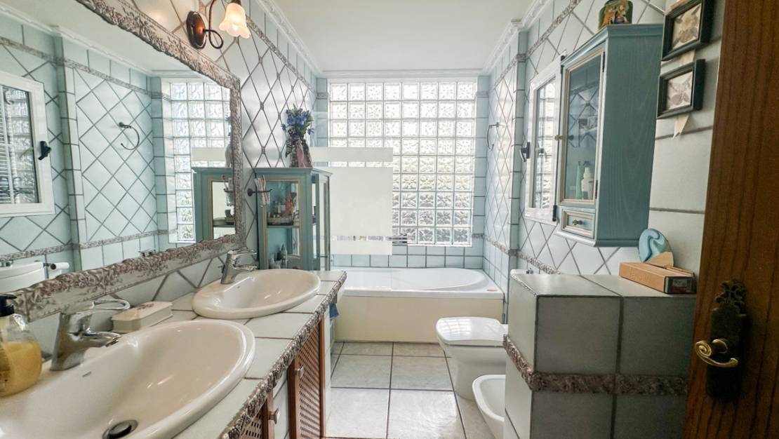 Sale - Villa - Torrevieja - La Mata