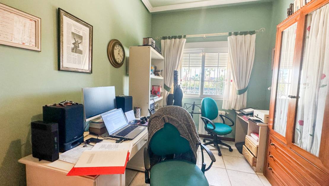 Sale - Villa - Torrevieja - La Mata