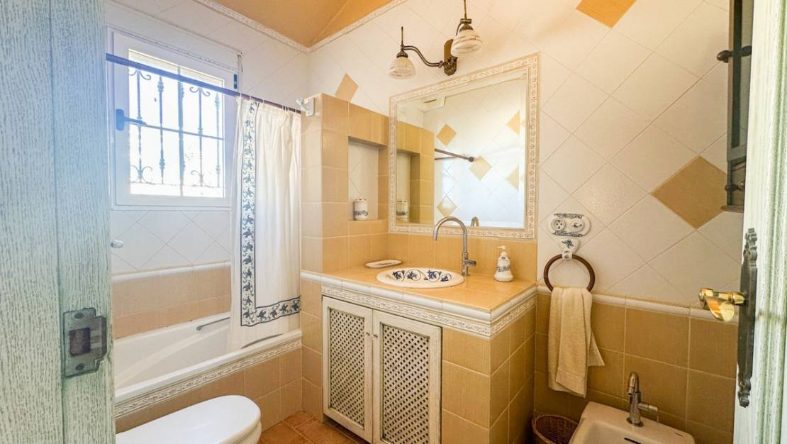 Sale - Villa - Torrevieja - La Mata