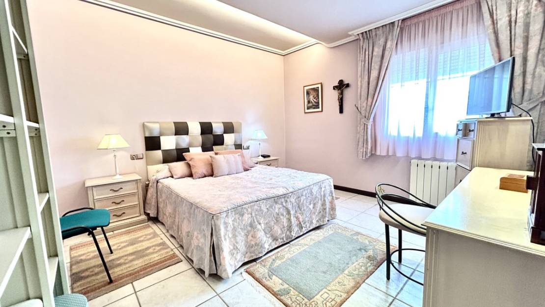 Sale - Villa - Torrevieja - La Mata