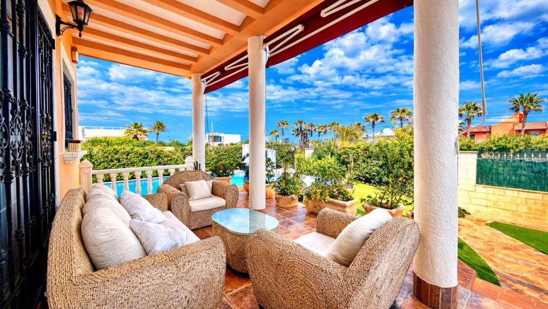 Sale - Villa - Torrevieja - La Mata