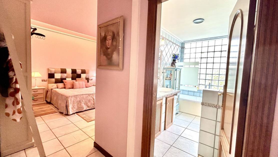 Sale - Villa - Torrevieja - La Mata