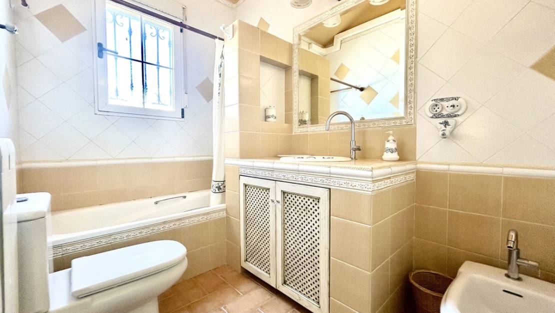 Sale - Villa - Torrevieja - La Mata