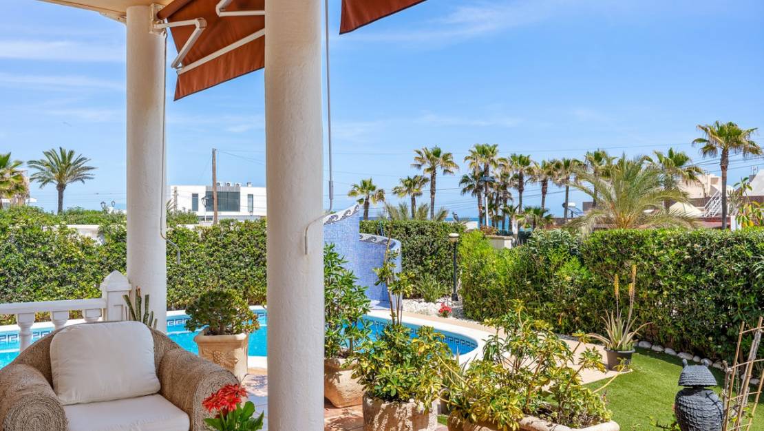 Sale - Villa - Torrevieja - La Mata
