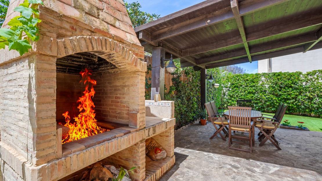Sale - Villa - Torrevieja - La Mata