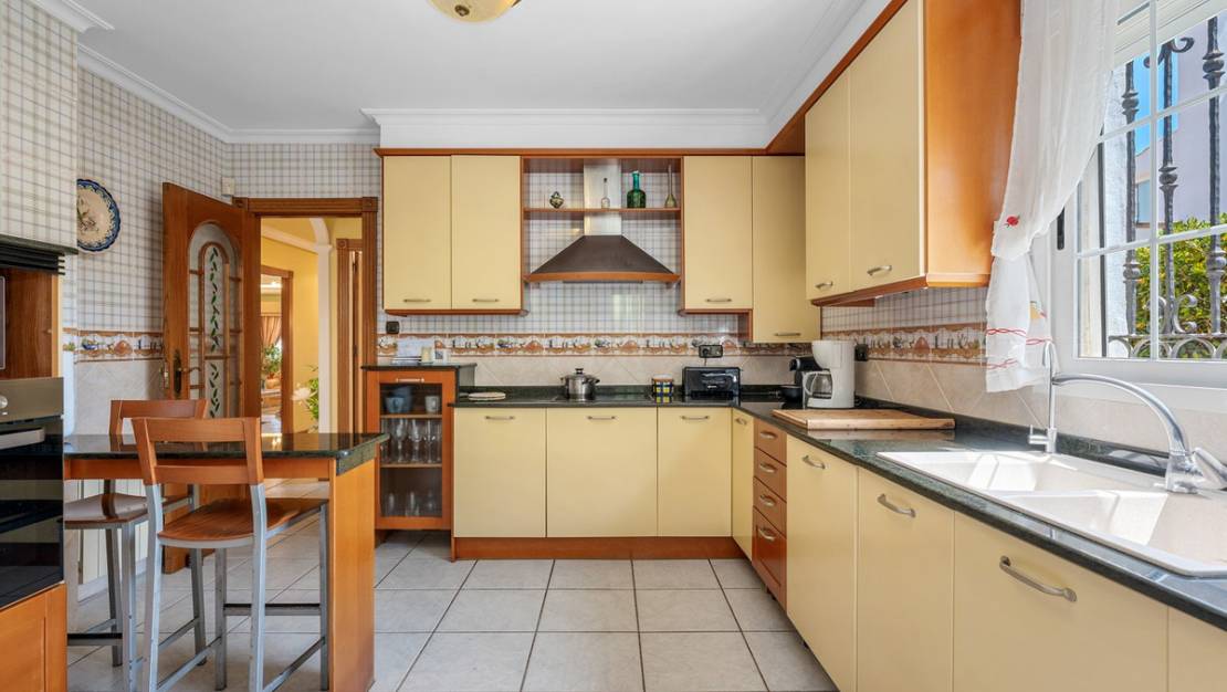 Sale - Villa - Torrevieja - La Mata