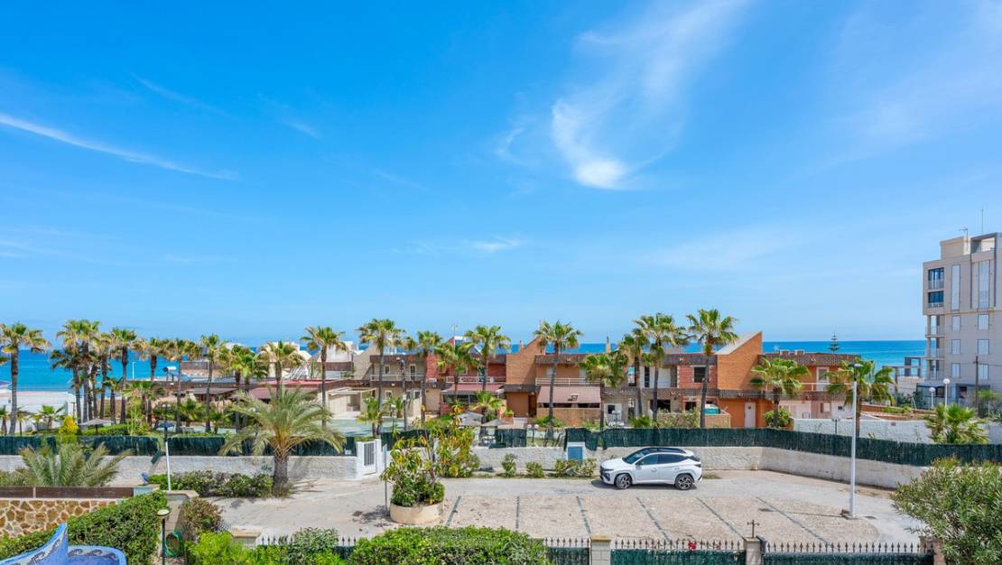 Sale - Villa - Torrevieja - La Mata