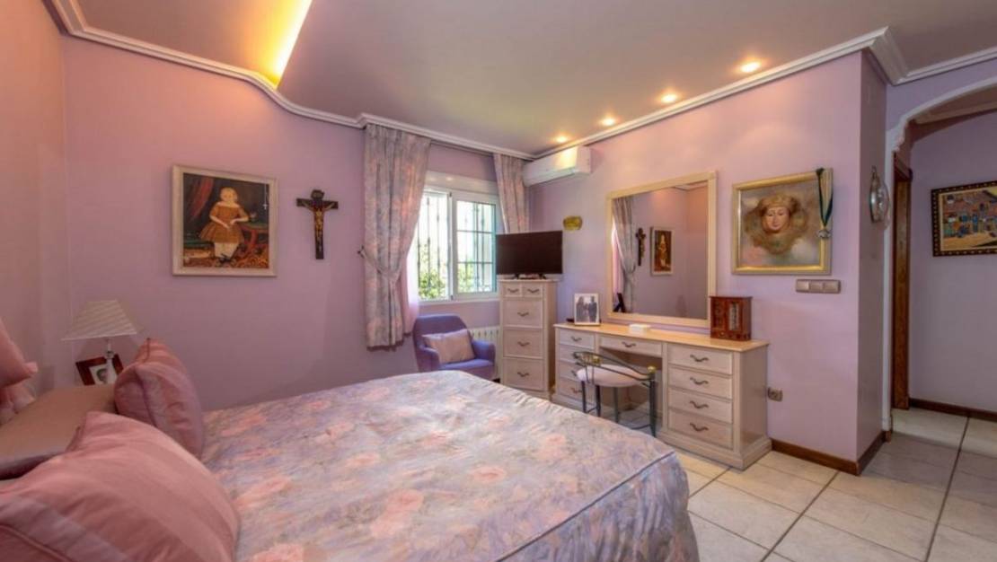 Sale - Villa - Torrevieja - La Mata