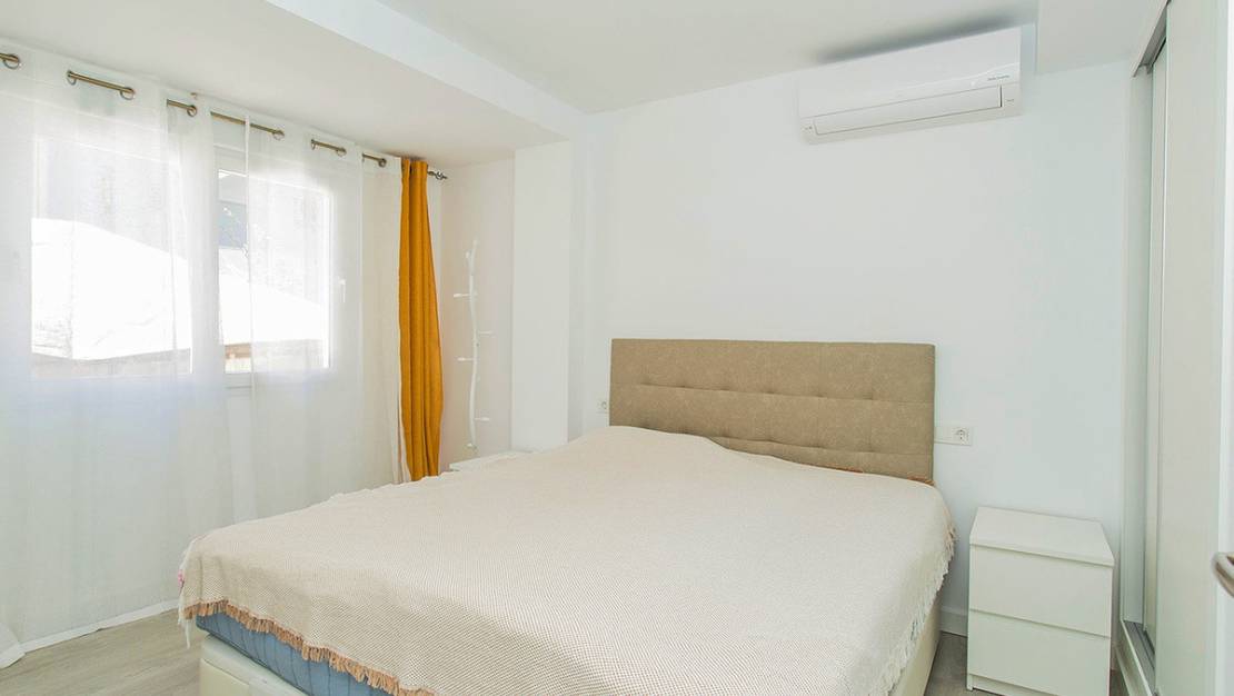 Sale - Villa - Torrevieja - La Mata