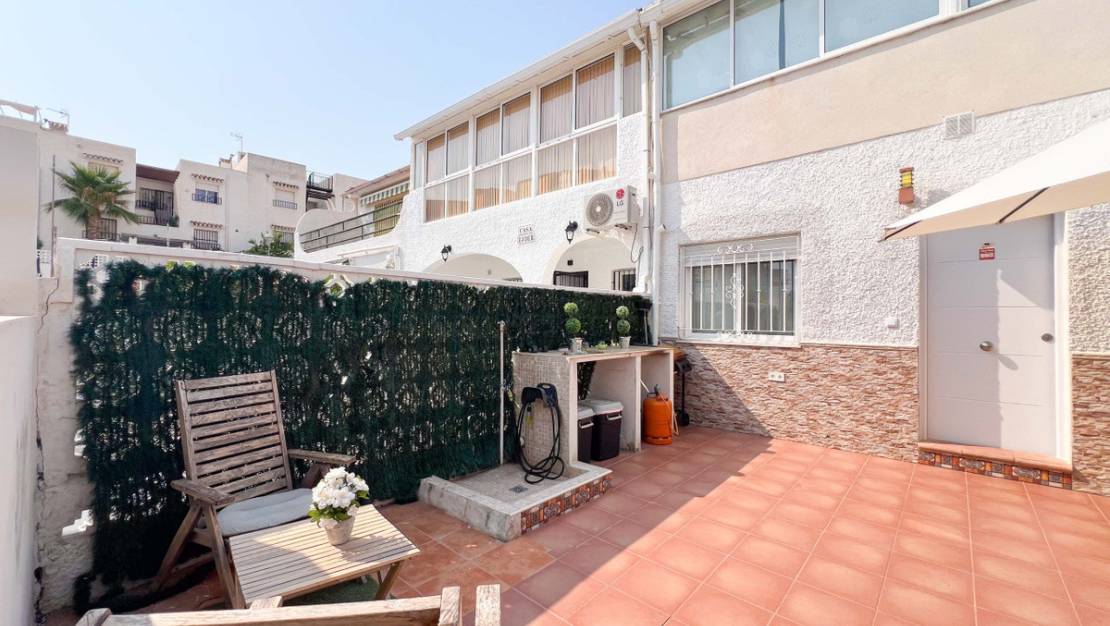 Sale - Villa - Torrevieja - La Mata