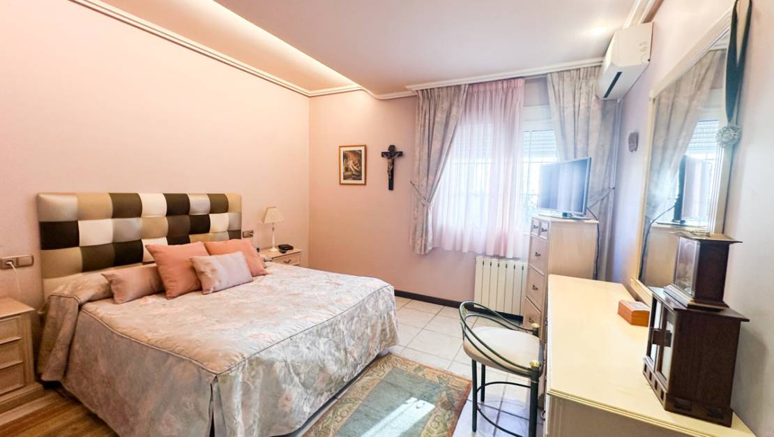 Sale - Villa - Torrevieja - La Mata