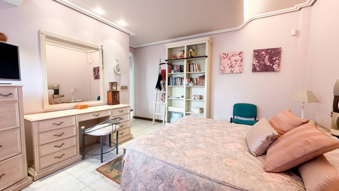 Sale - Villa - Torrevieja - La Mata