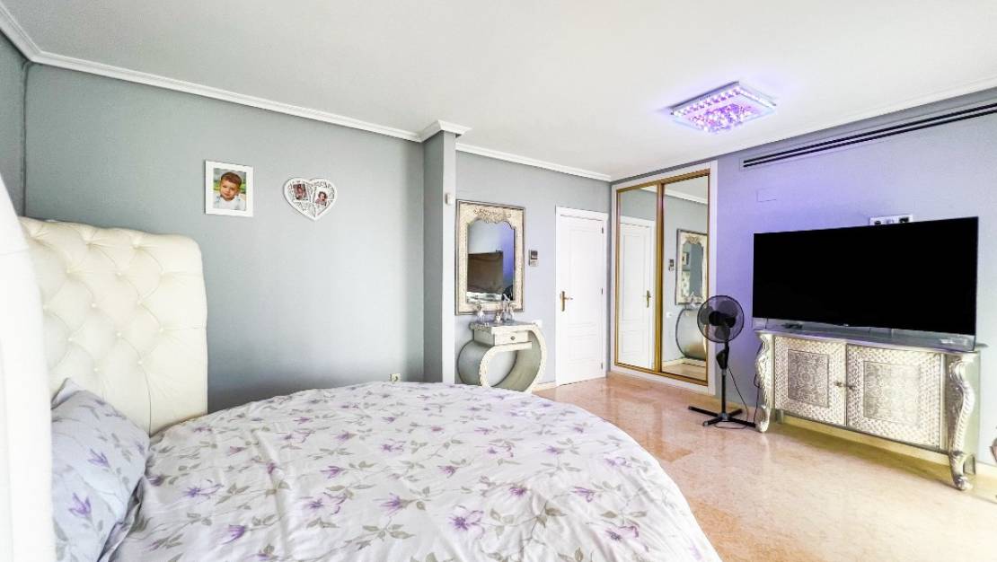 Sale - Villa - Torrevieja - La Mata