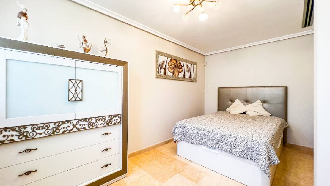 Sale - Villa - Torrevieja - La Mata