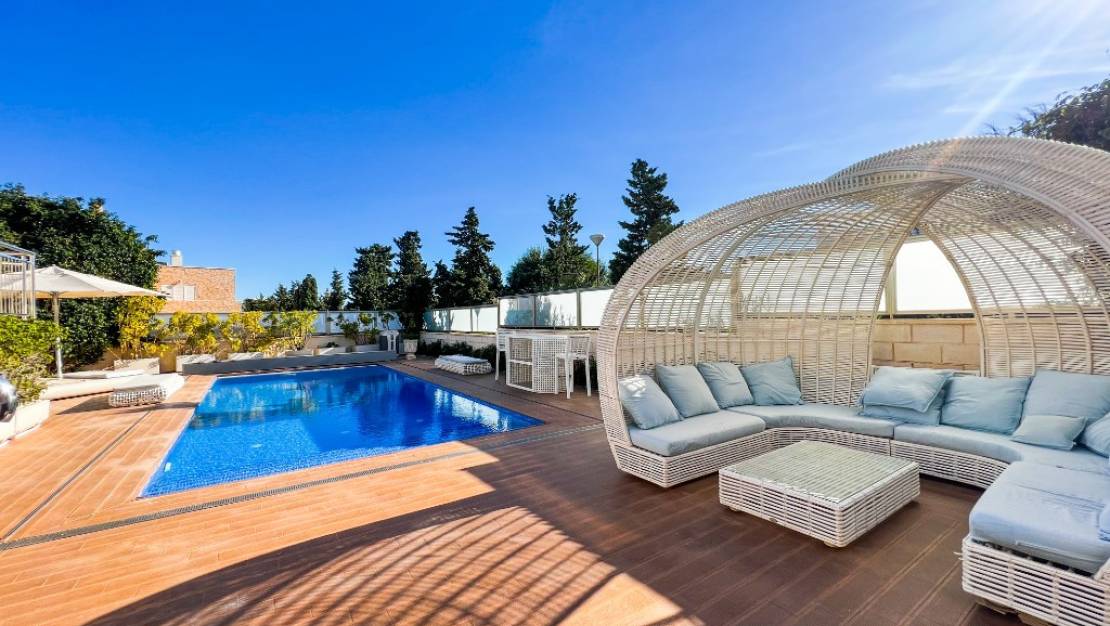 Sale - Villa - Torrevieja - La Mata