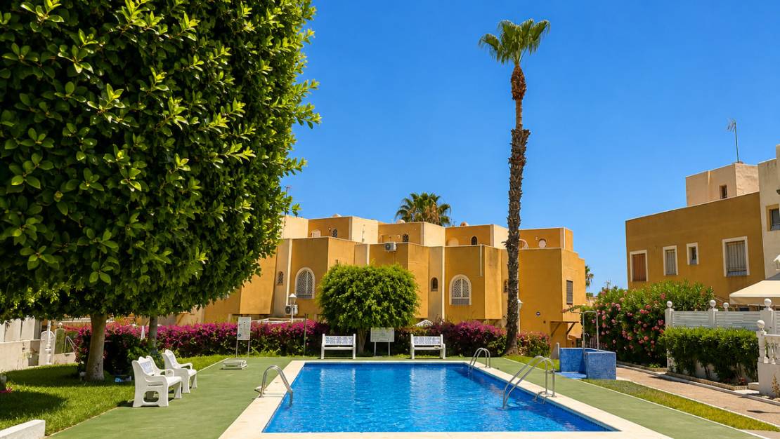 Sale - Villa - Torrevieja - La Mata