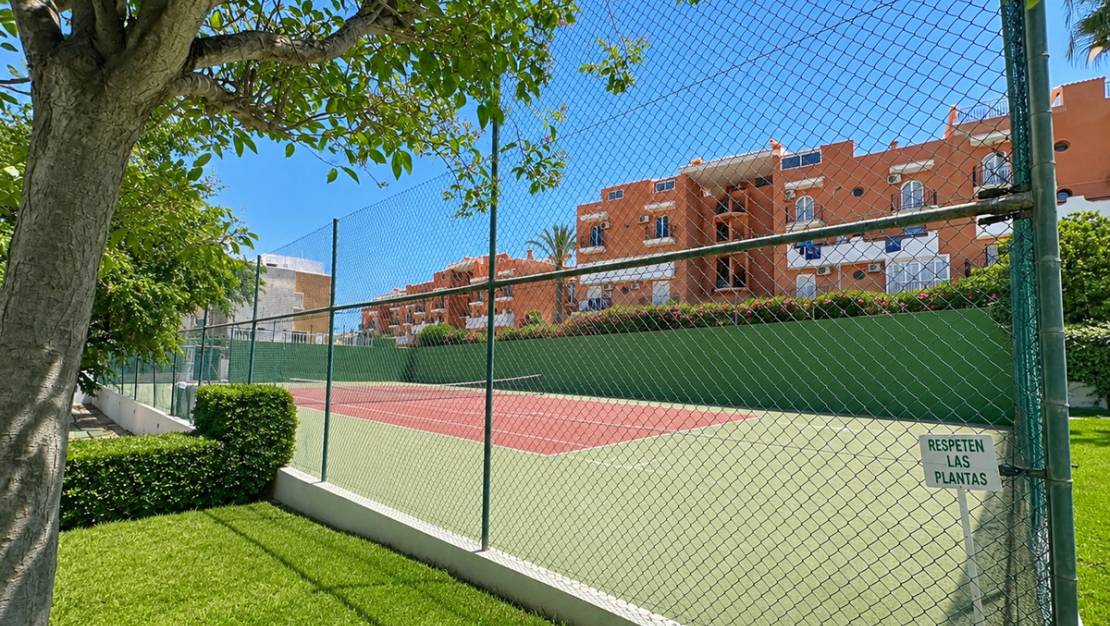 Sale - Villa - Torrevieja - La Mata