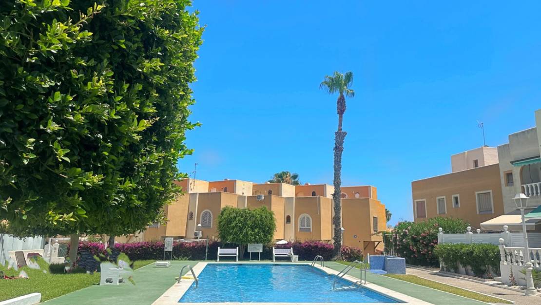 Sale - Villa - Torrevieja - La Mata