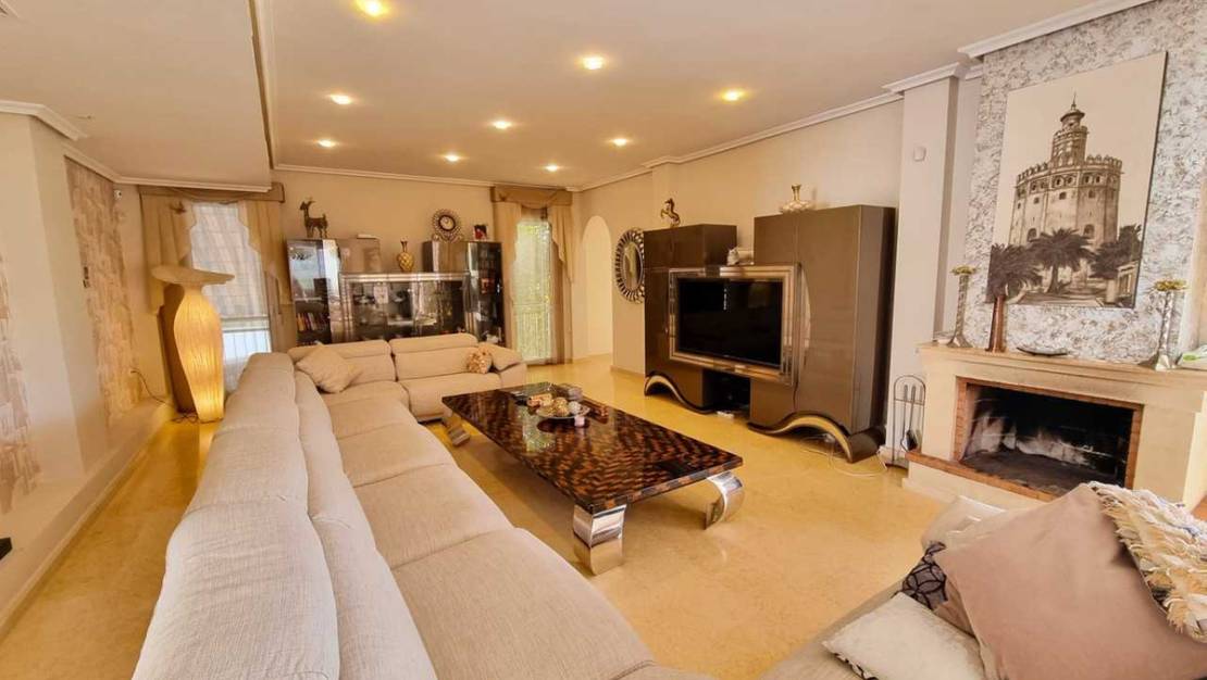 Sale - Villa - Torrevieja - La Mata