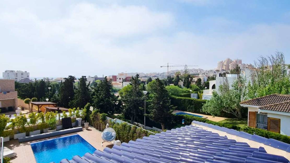 Sale - Villa - Torrevieja - La Mata