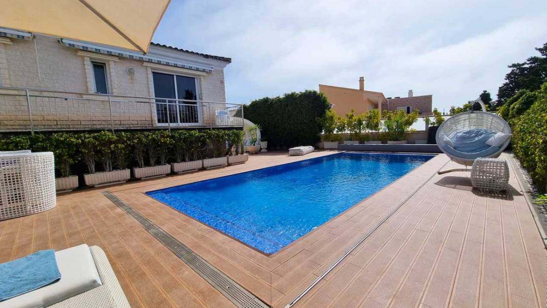 Sale - Villa - Torrevieja - La Mata