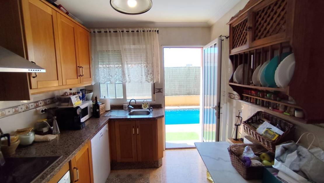 Sale - Villa - Torrevieja - La Mata