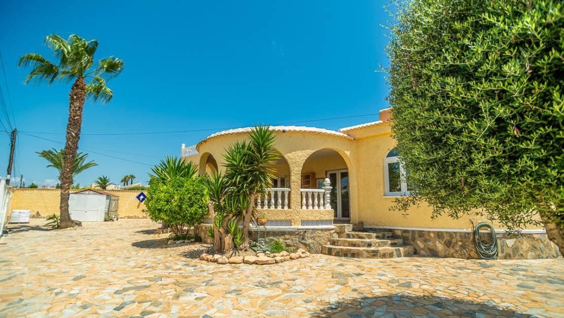 Sale - Villa - Torrevieja - La siesta