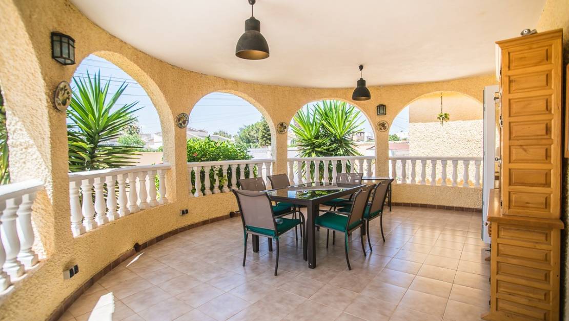 Sale - Villa - Torrevieja - La siesta