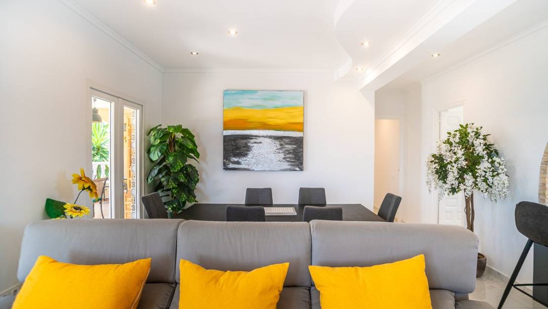 Sale - Villa - Torrevieja - La siesta